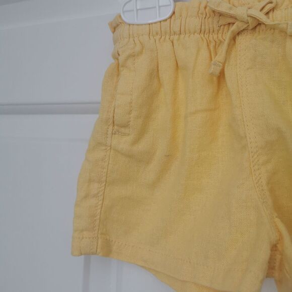 BNWT Old Navy linen short size 18-24 m - Picture 2 of 4